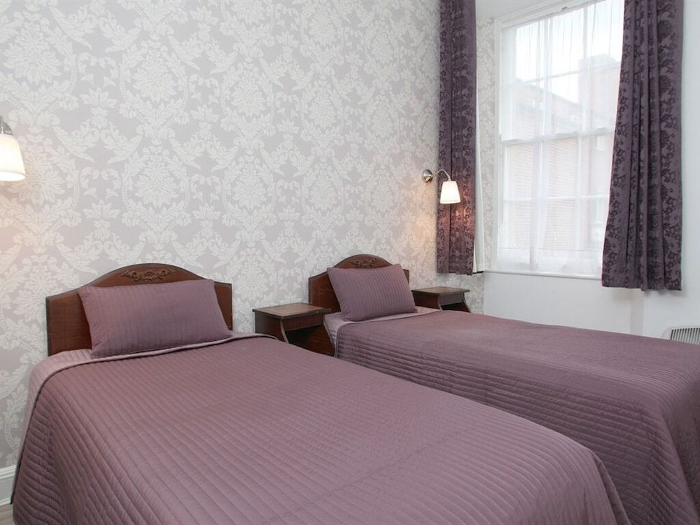 undefined Number 52 Charlotte Street 8