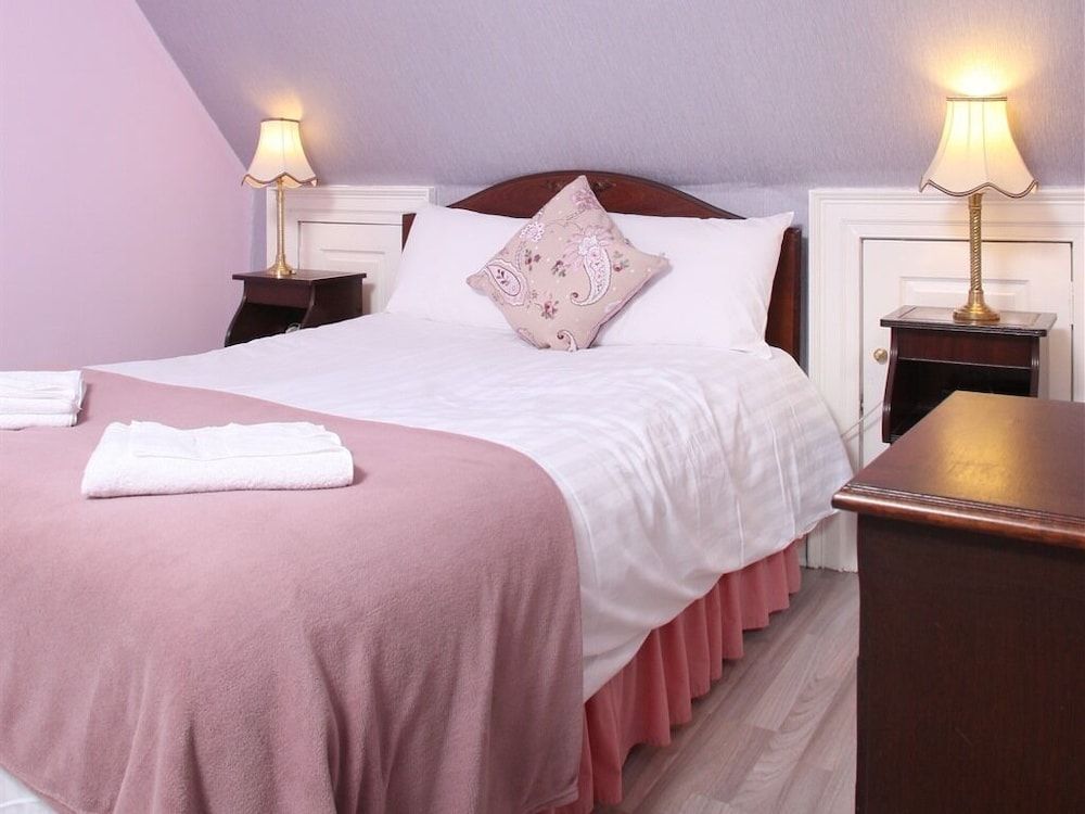 undefined Number 52 Charlotte Street 2