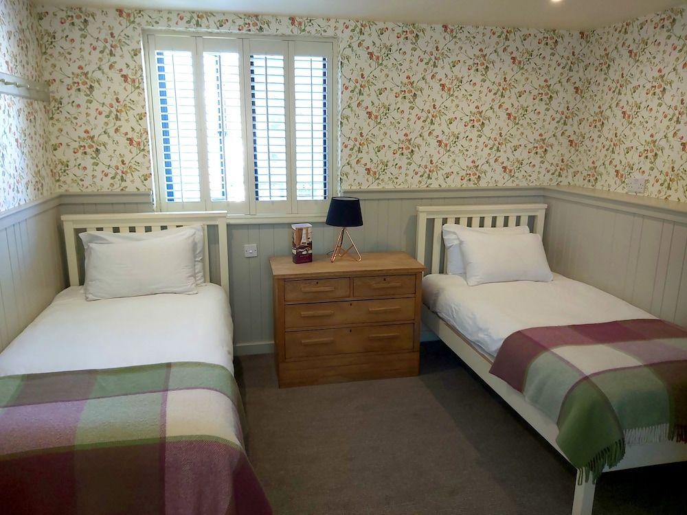 Brooks Guesthouse Bristol Twin Room, Ensuite (2 single beds) 4