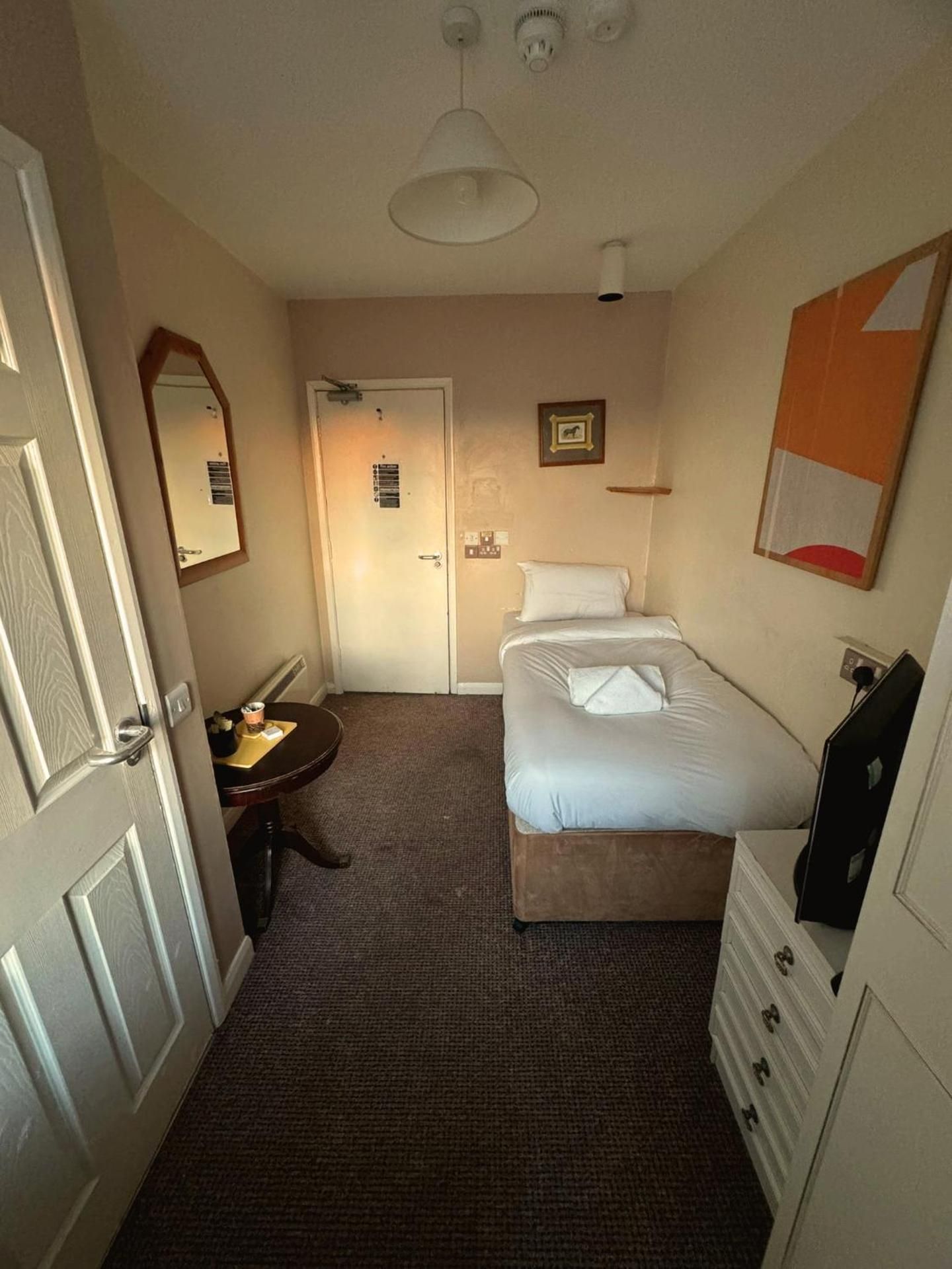 Standard-Single room-Ensuite