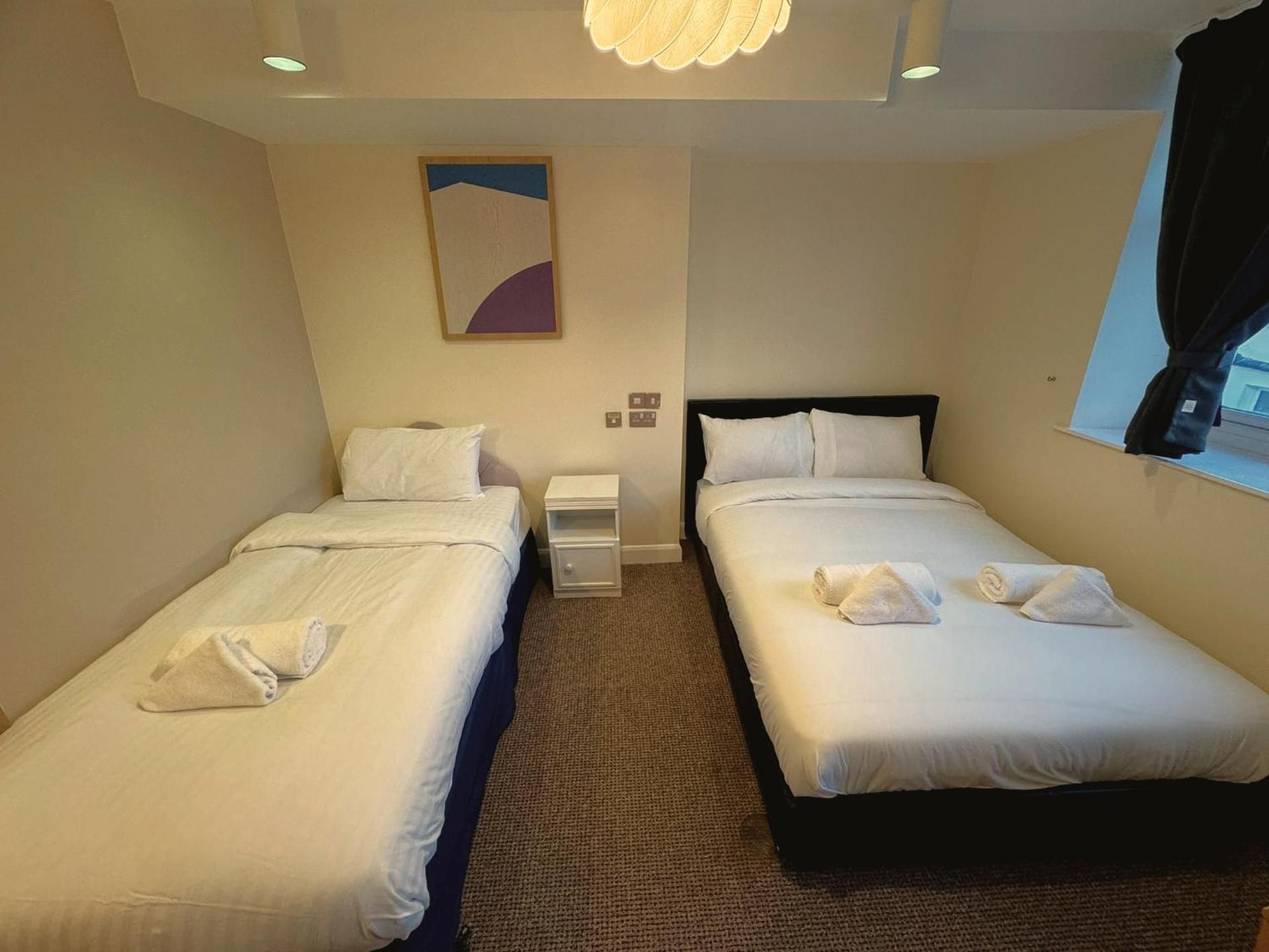 Sea Shell Hotel Standard Triple Room Ensuite 2