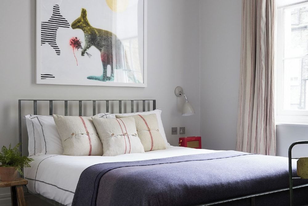 Artist Residence London Club Double Room