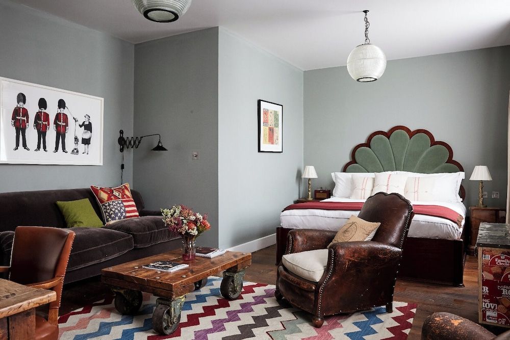 undefined Artist Residence London