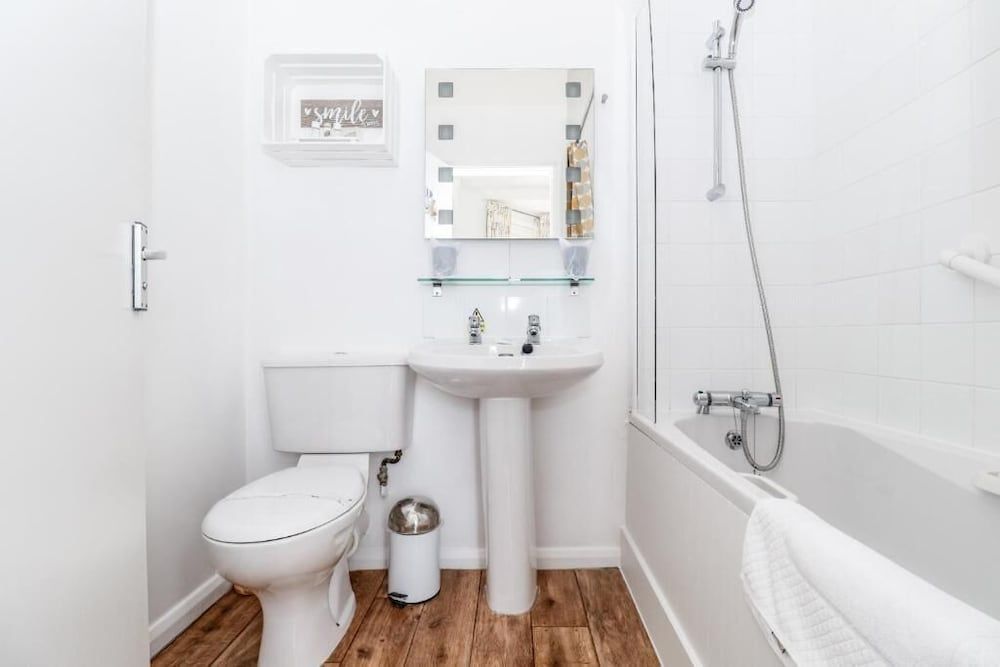 The New England Superior Double Room, 1 Bedroom, Balcony, Sea View 5