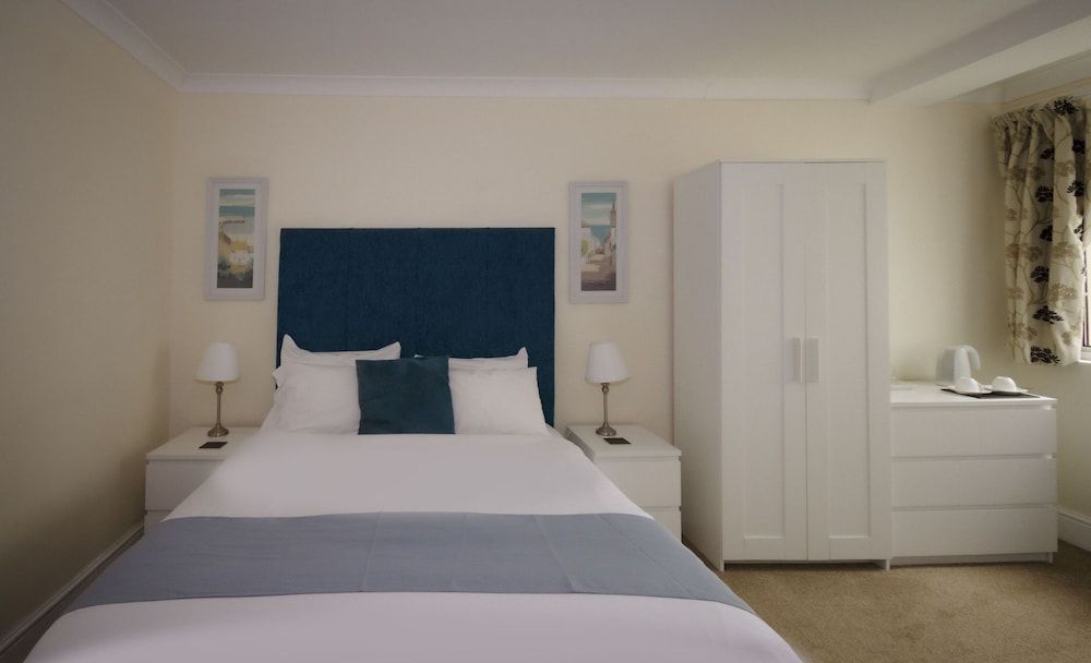 Crofton House Hotel Suite, Ensuite 4