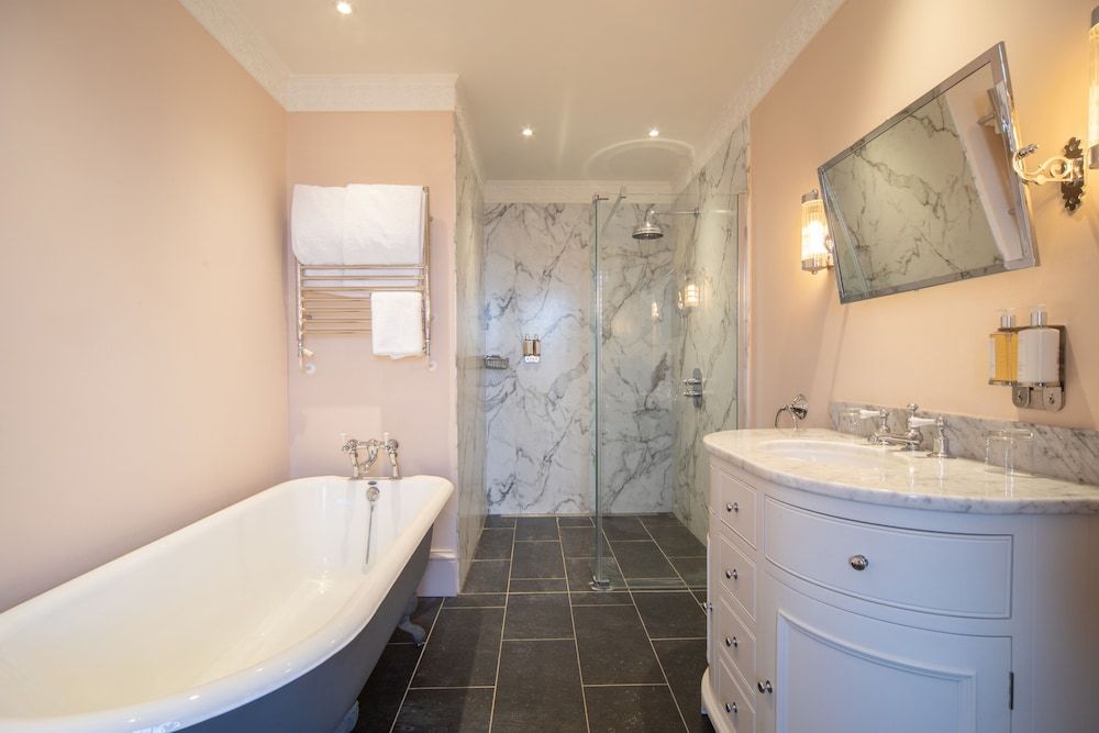 The Old Hall Ely Deluxe Double or Twin Room, Accessible (Ground Floor) 7