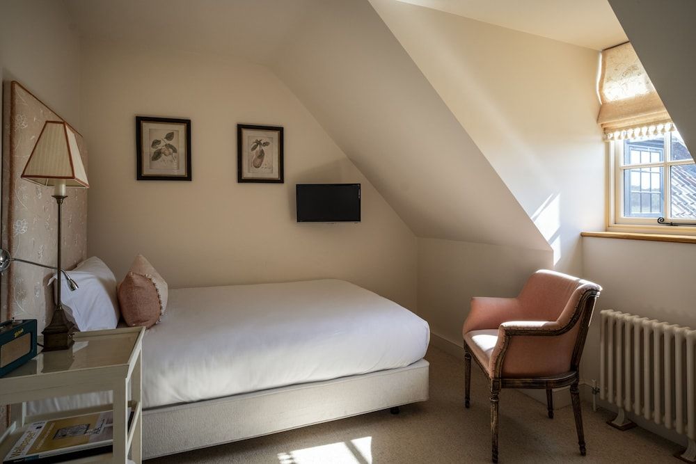 The Old Hall Ely Standard Single Room, Ensuite 2