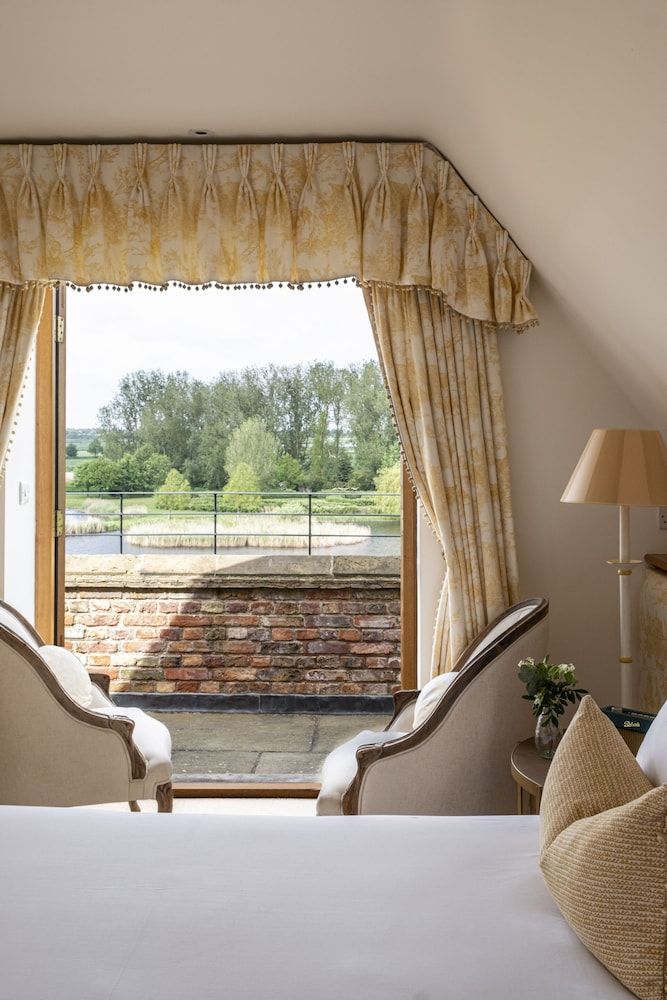 The Old Hall Ely Standard Double or Twin Room, Ensuite 11