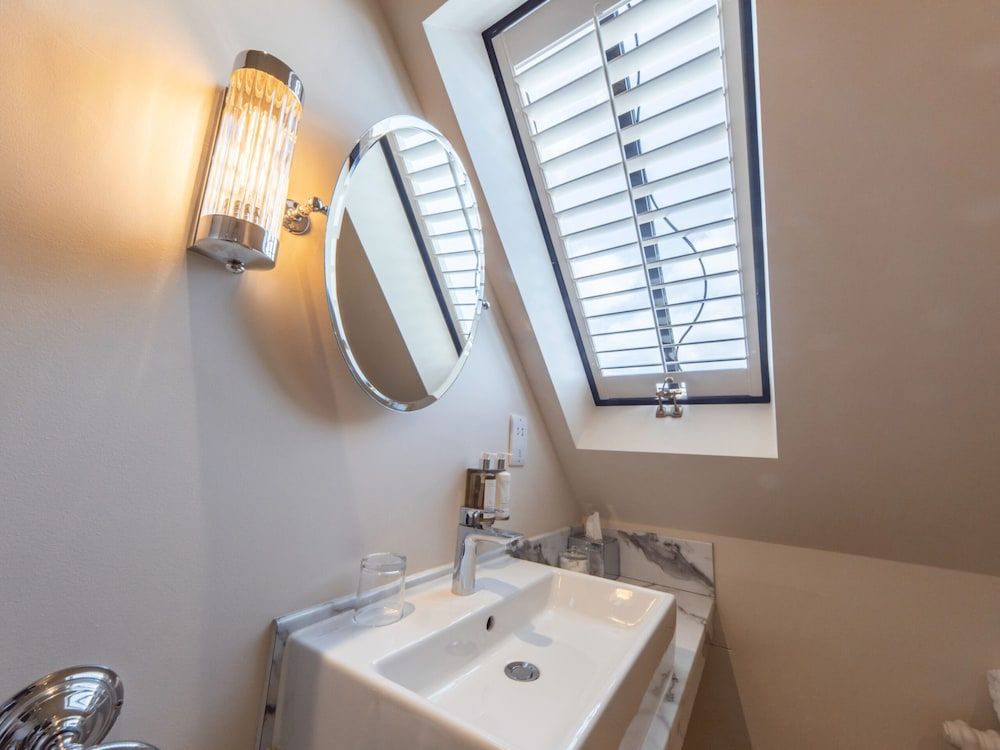 The Old Hall Ely Standard Single Room, Ensuite 6