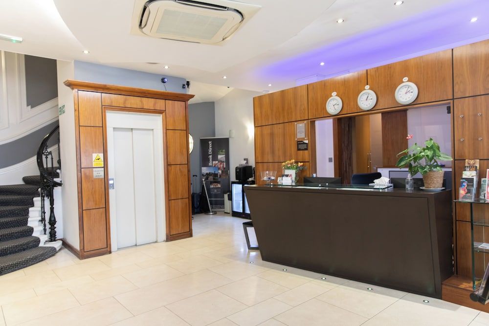 undefined Duke of Leinster 9