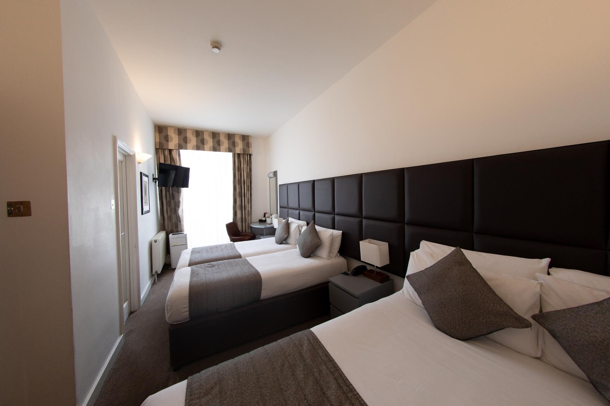 undefined Duke of Leinster 5