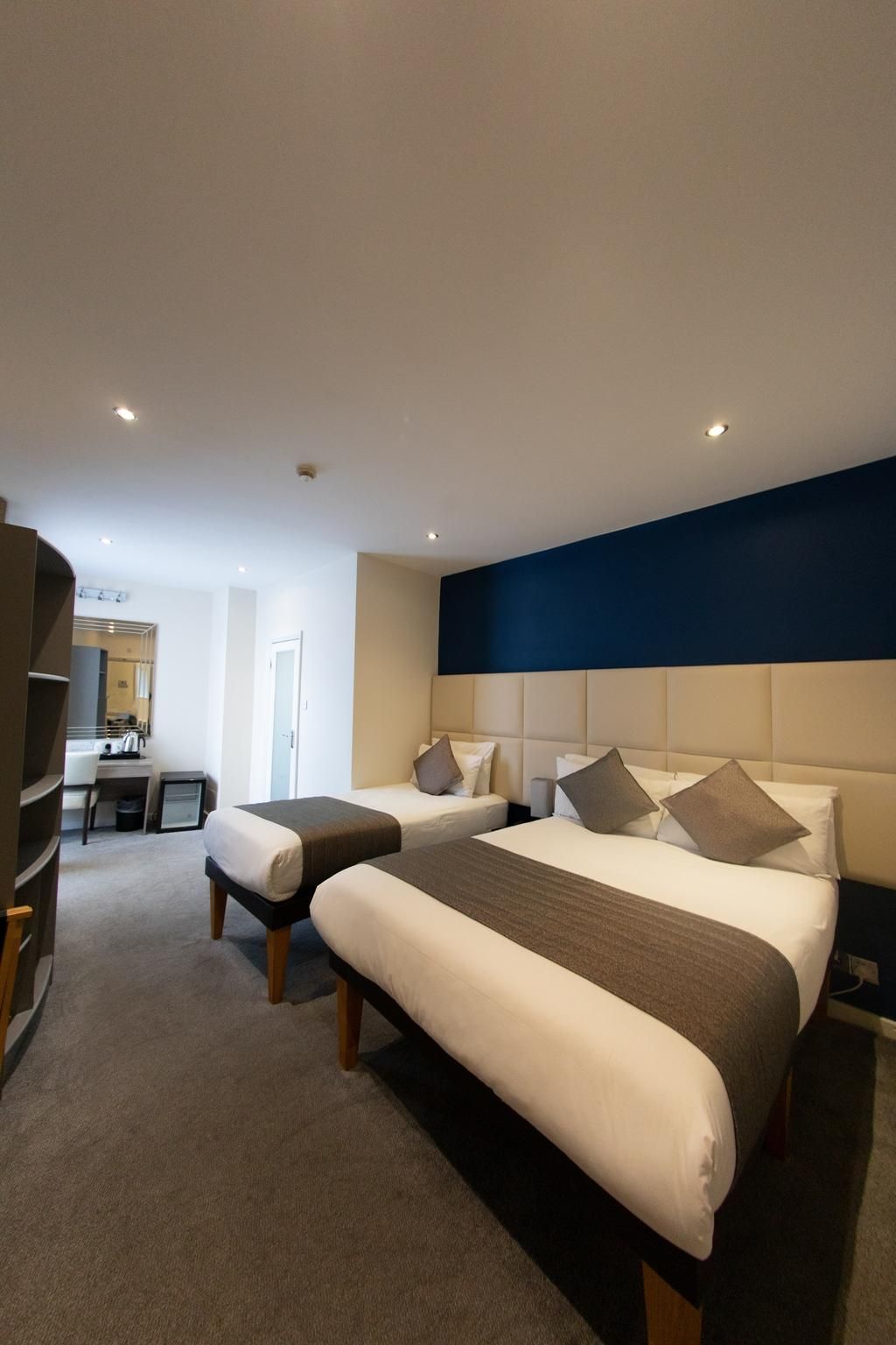 undefined Duke of Leinster 8