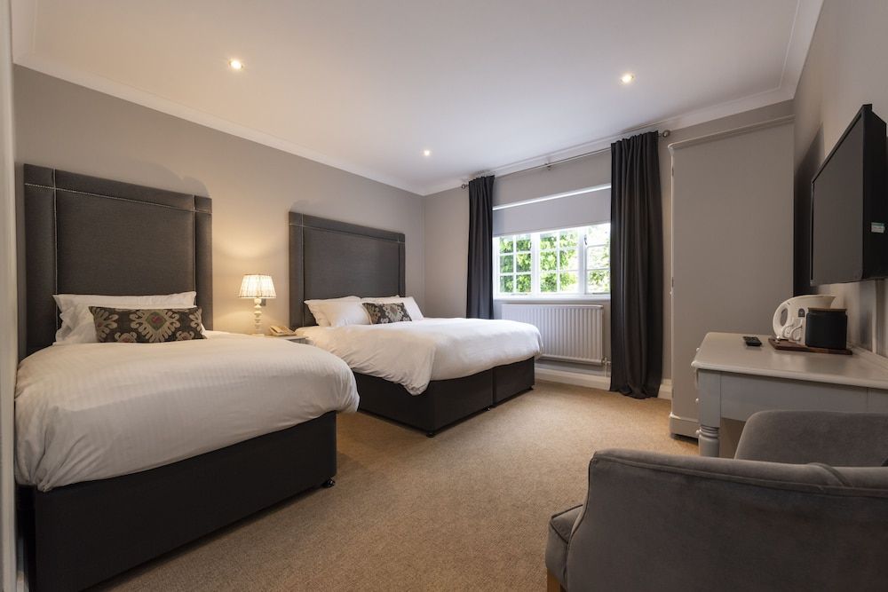 Statham Lodge Hotel Twin Room 2