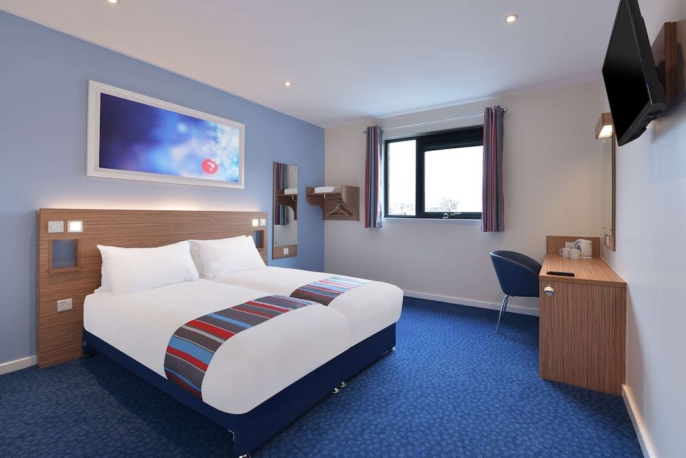 undefined Travelodge Cardiff Atlantic Wharf Hotel 7