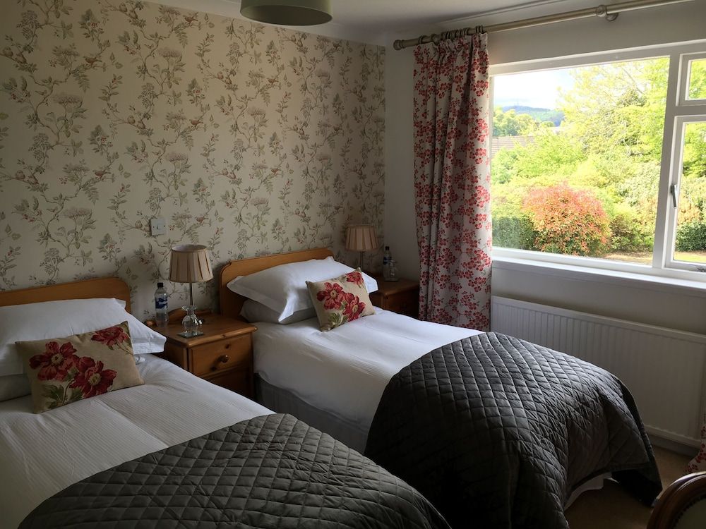 Twin Room (Room 5)
