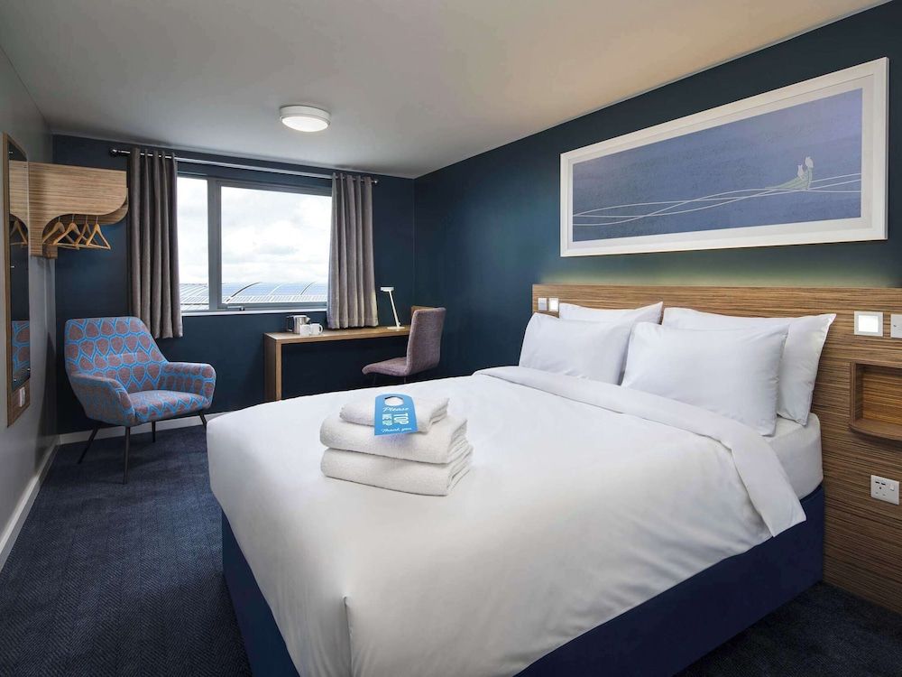 undefined Travelodge London Woolwich 4
