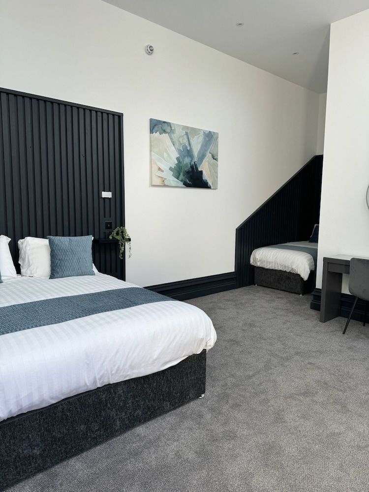 The Station Hotel Suite, Ensuite 2