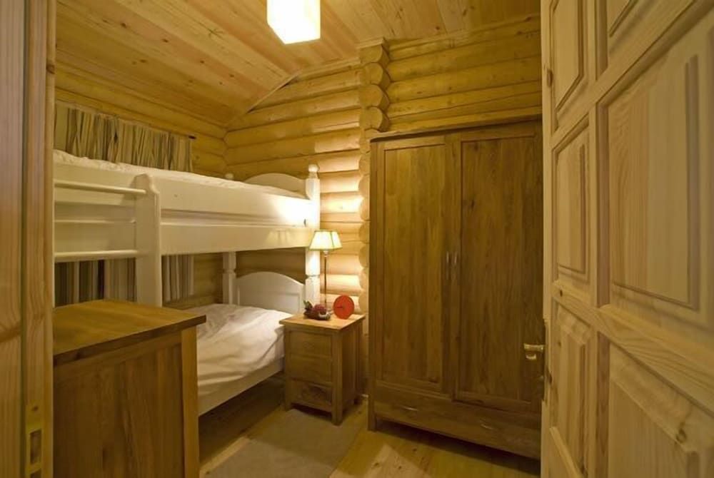 undefined BCC Loch Ness Log Cabins 6