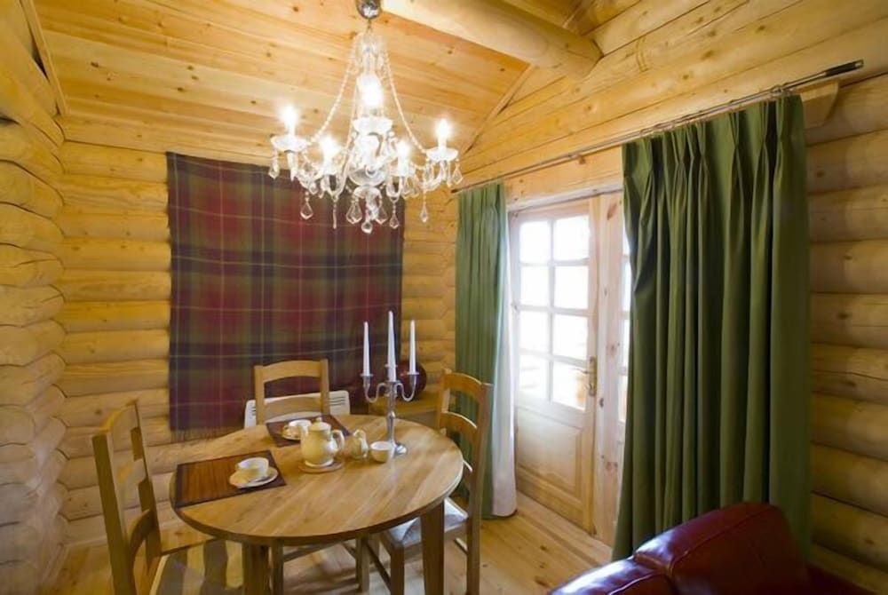 undefined BCC Loch Ness Log Cabins 10