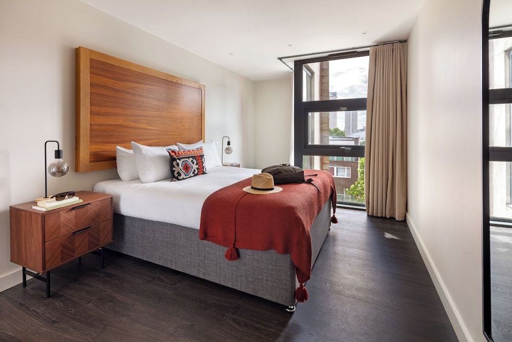 undefined Marlin Apartments Canary Wharf 4