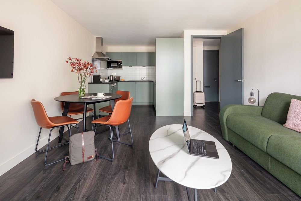 undefined Marlin Apartments Canary Wharf 6