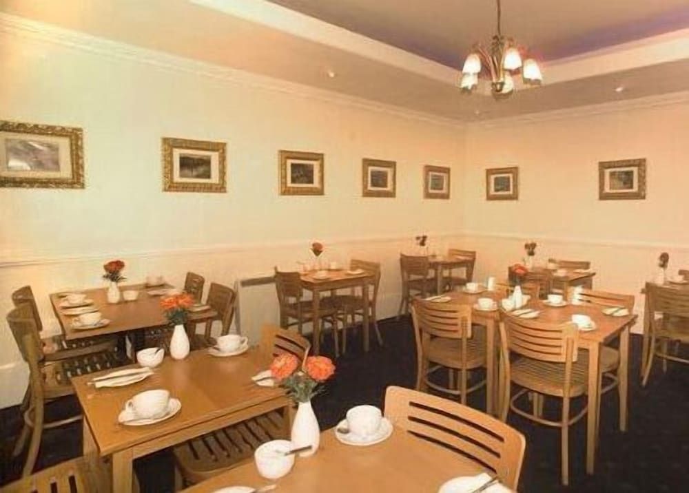 undefined Piccolino Hyde Park Hotel 2