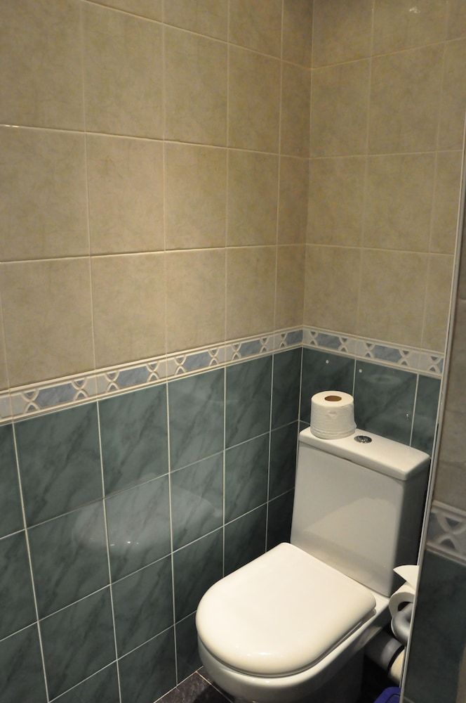 Piccolino Hyde Park Hotel Quadruple Room 11