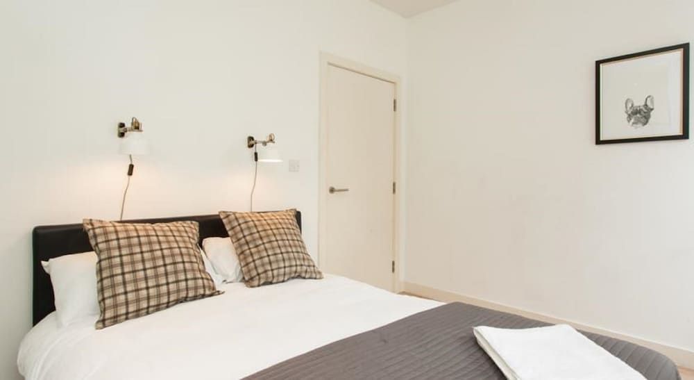 Deluxe Apartment, 1 Bedroom, Private Bathroom, City View