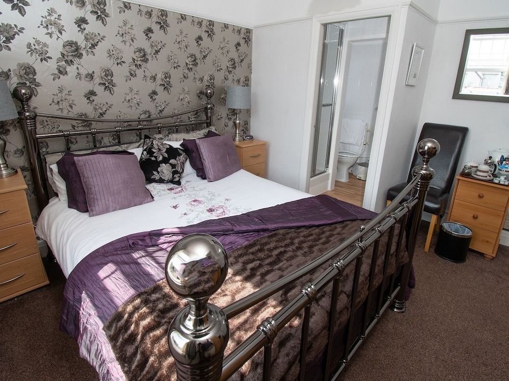 Rosaire Guest House Superior Double Room, Ensuite 3