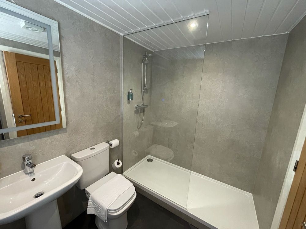 Foundry 34 Superior Double or Twin Room 10