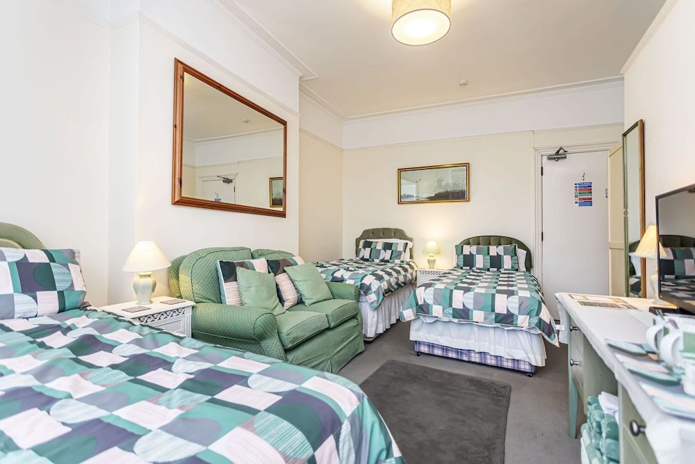 Standard Quadruple Room, Shared Bathroom, Garden View