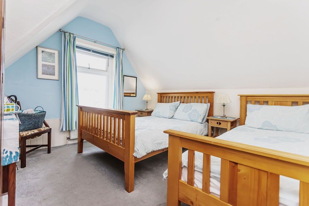 Basic Triple Room, Shared Bathroom