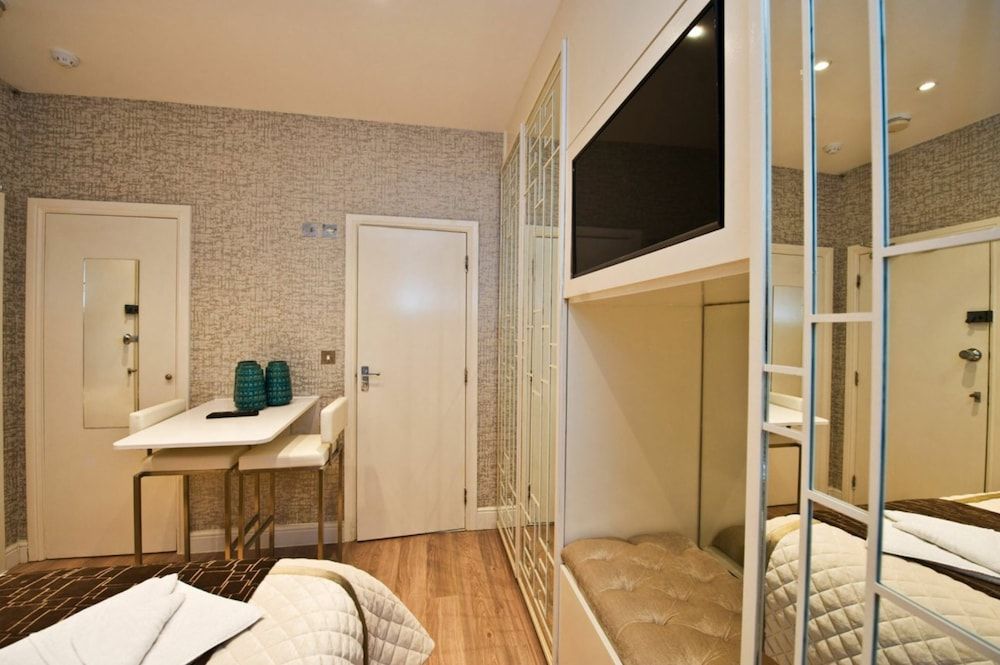 Classica Apartments Executive Studio Apartment 4