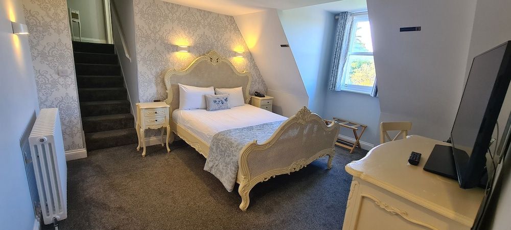 Shendish Manor Hotel & Golf Course Manor House Traditional Double Room 5