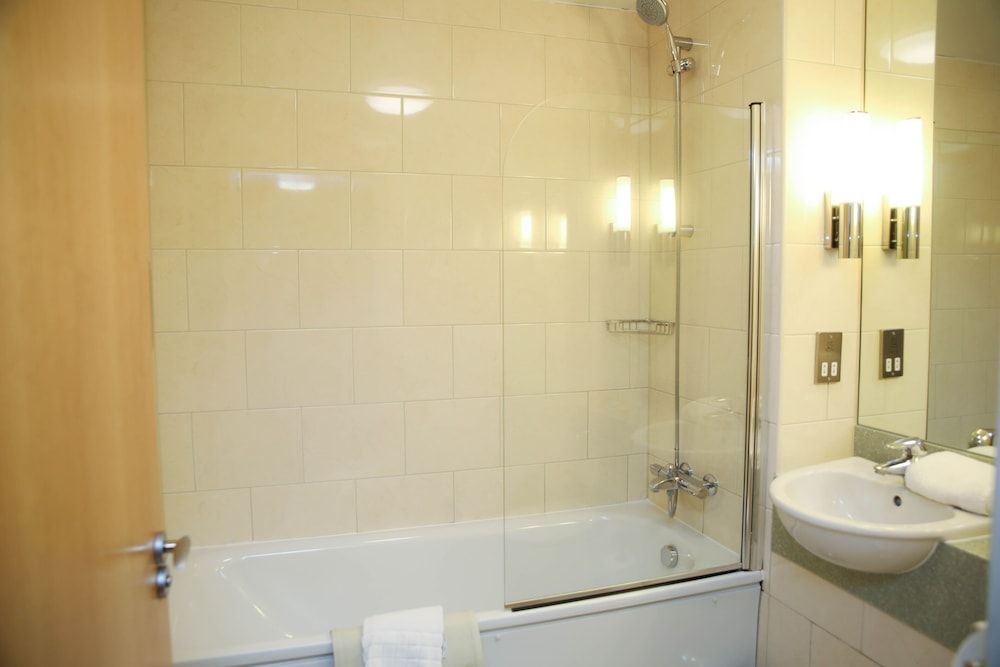 Shendish Manor Hotel & Golf Course Classic Twin Room 4