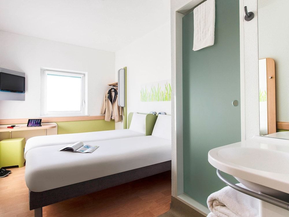 Standard Room, 2 Twin Beds