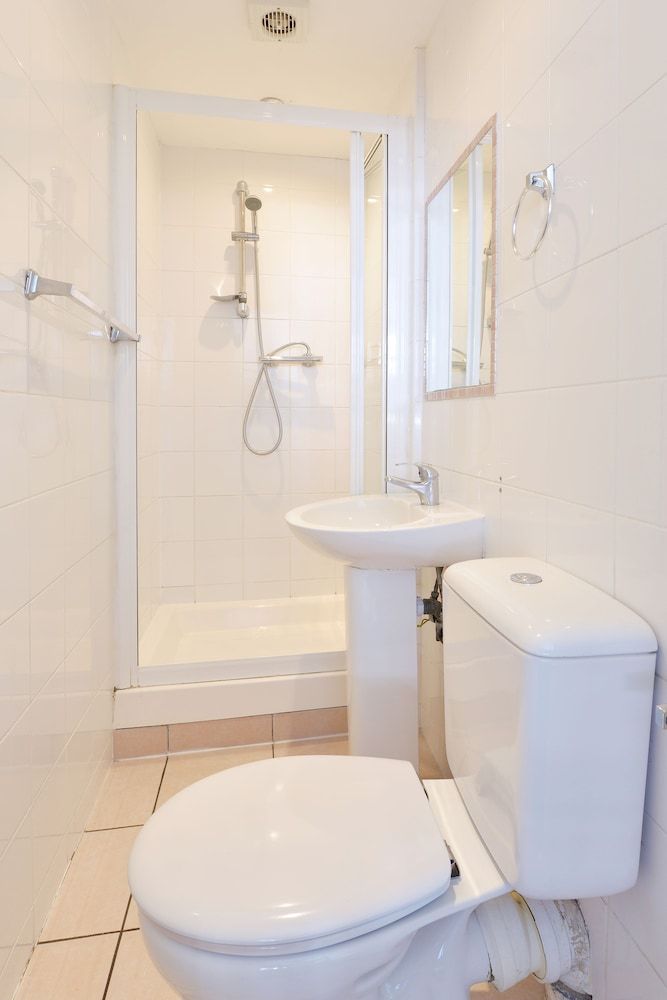 Gallery Hyde Park Hostel Deluxe Double Room, 1 Double Bed, Ensuite 3