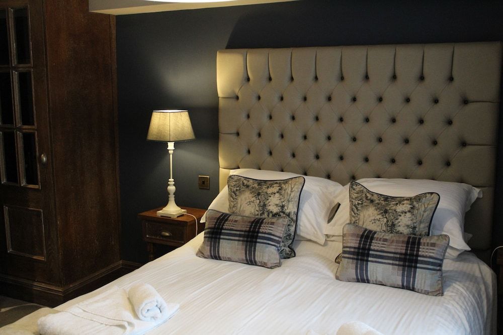 Red Dragon Inn Deluxe Double Room, Ensuite 4