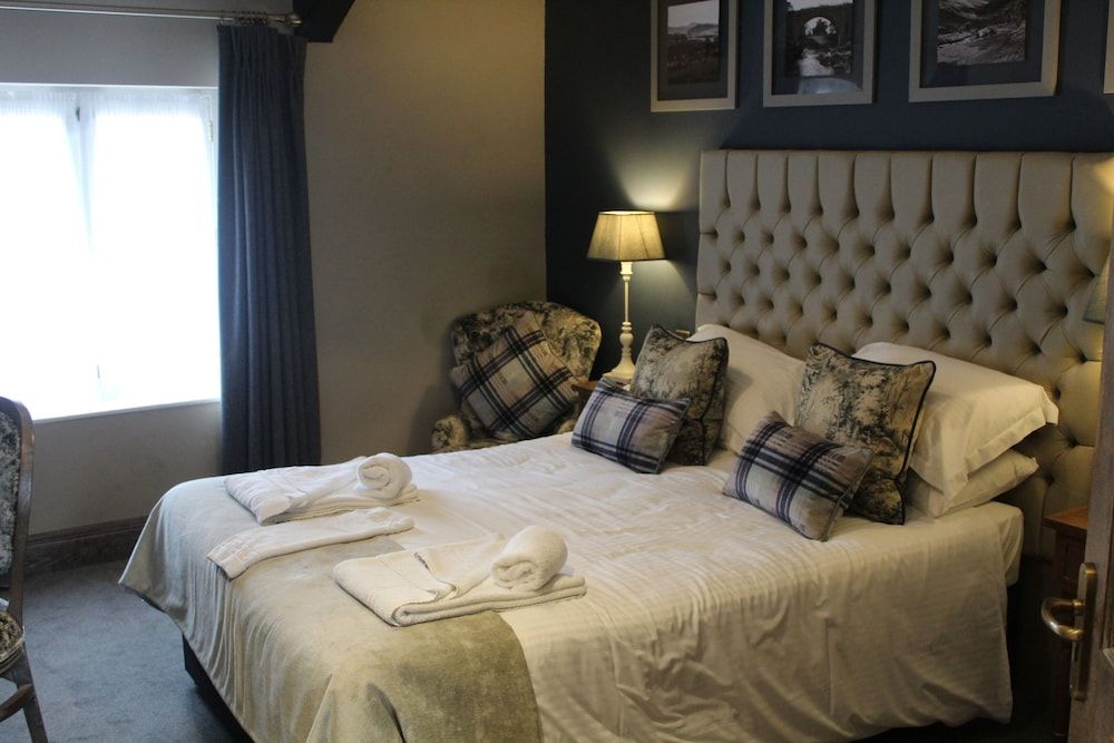 Red Dragon Inn Deluxe Double Room, Ensuite 5