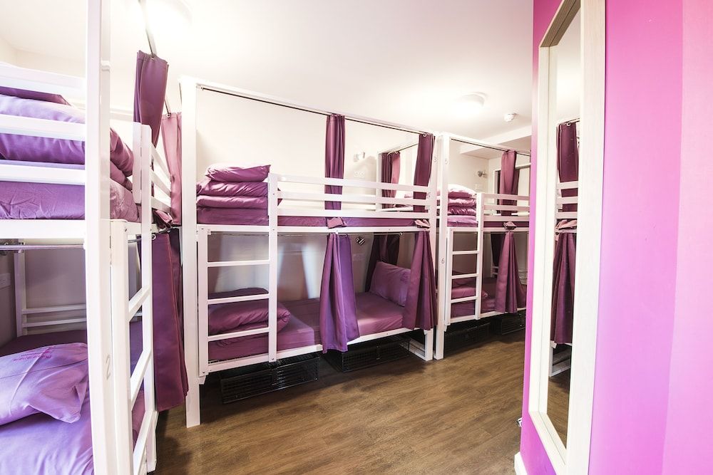 Shared Dormitory, Mixed Dorm, Private Bathroom (6 Beds)