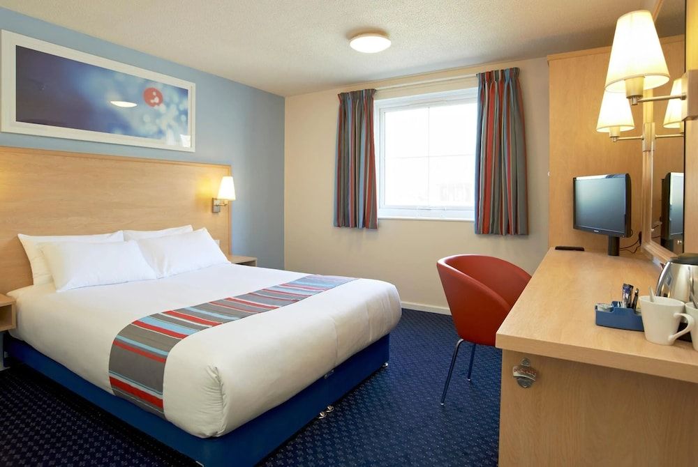 Travelodge London Docklands Double Room 3