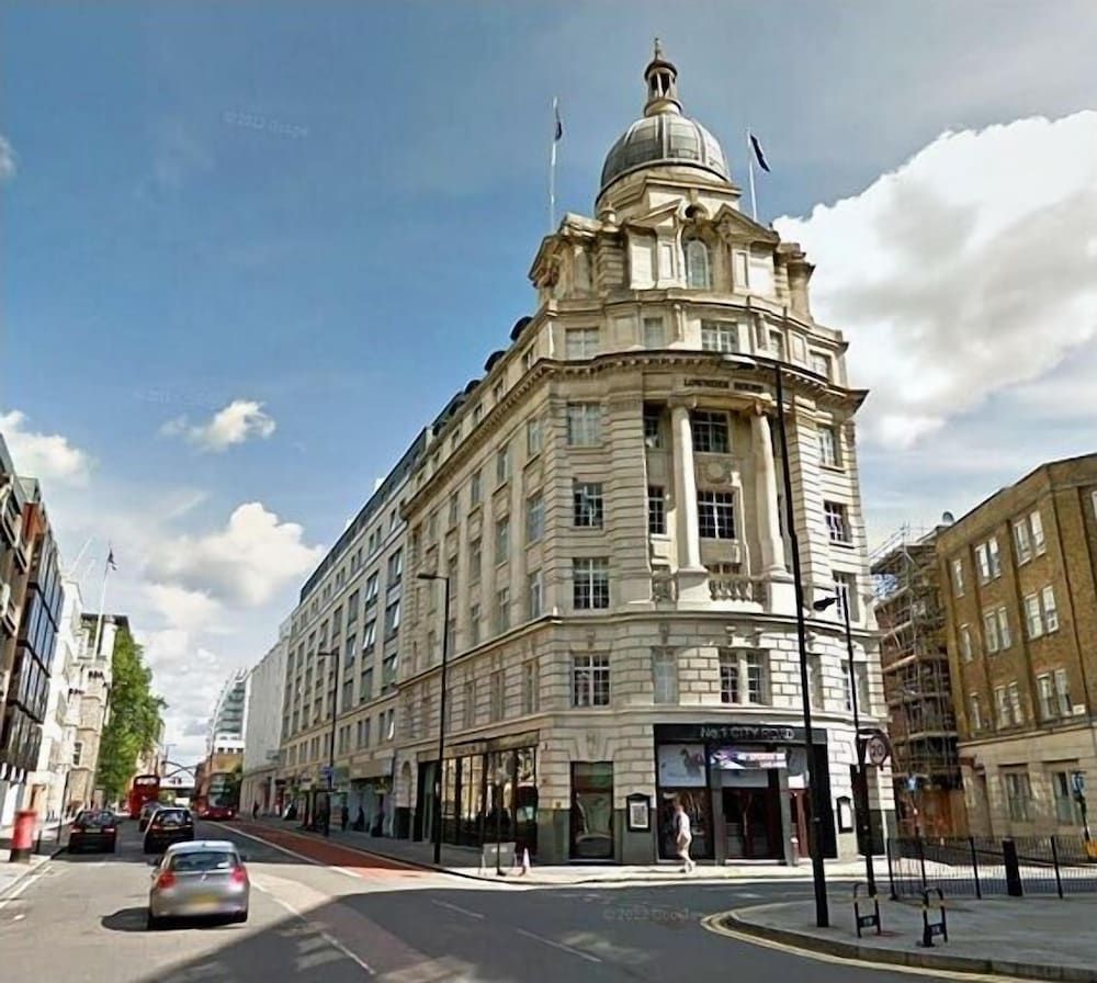 undefined Travelodge London Central City Road Hotel 2