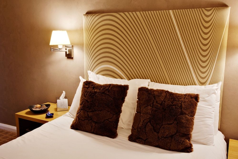 Walworth Castle Hotel, BW Signature Collection Standard Room, 1 Double Bed, Non Smoking, Annex Building 3