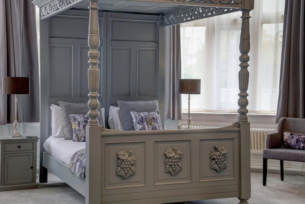 Walworth Castle Hotel, BW Signature Collection Superior Suite, 1 Double Bed, Non Smoking (Four Poster Bed)