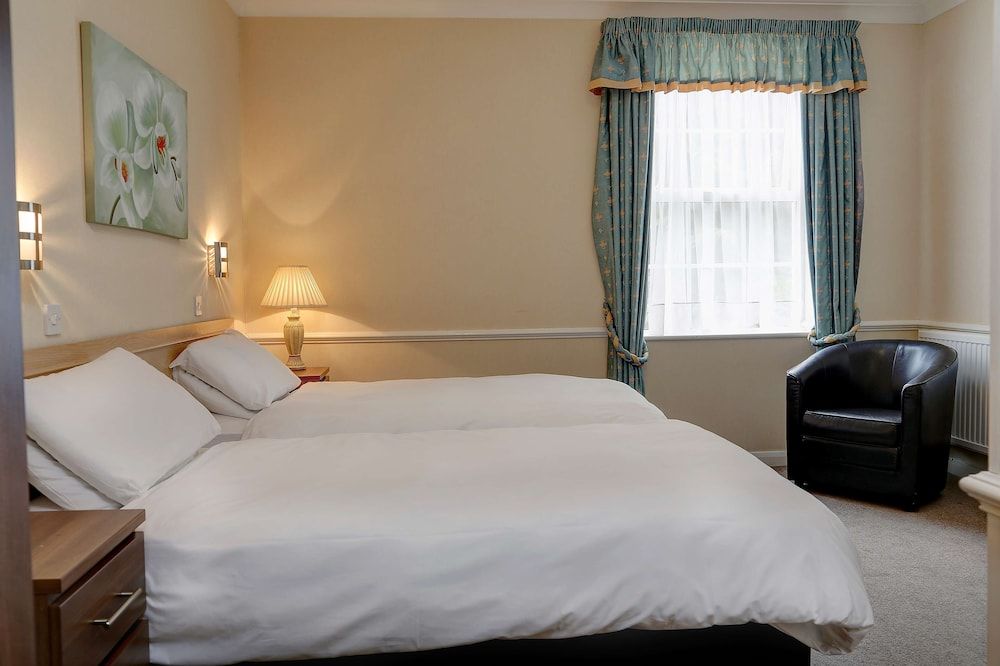 Best Western Shaftesbury The Royal Chase Hotel Comfort Room, 2 Twin Beds, Non Smoking 5