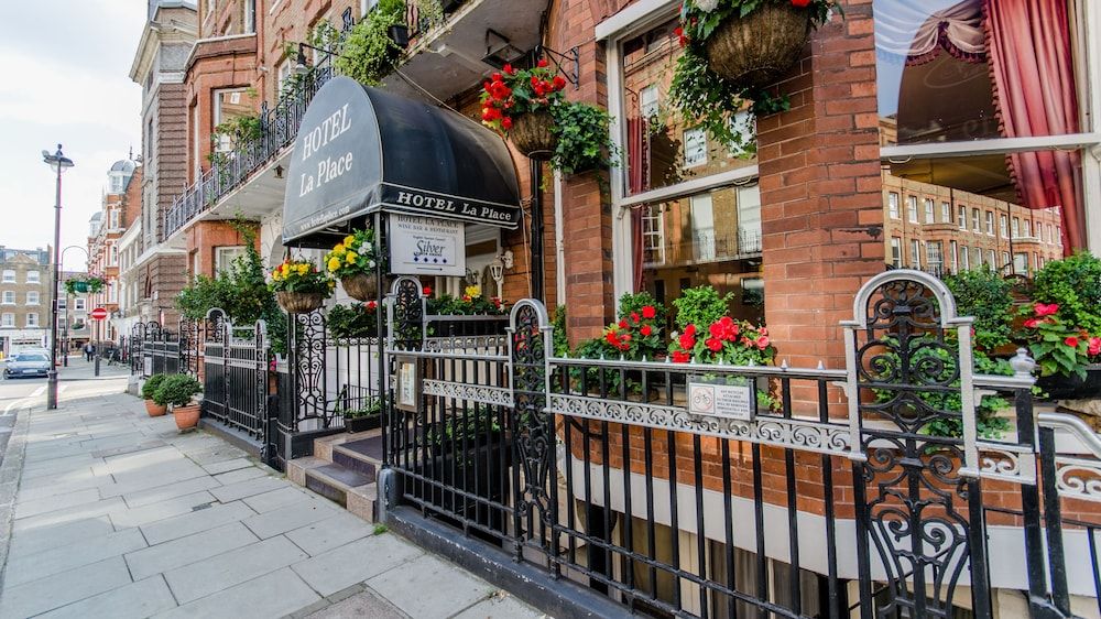 undefined Hotel La Place 9