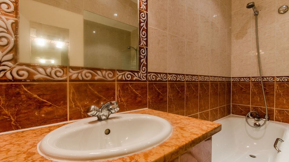 Hotel La Place King Size Double Room 10