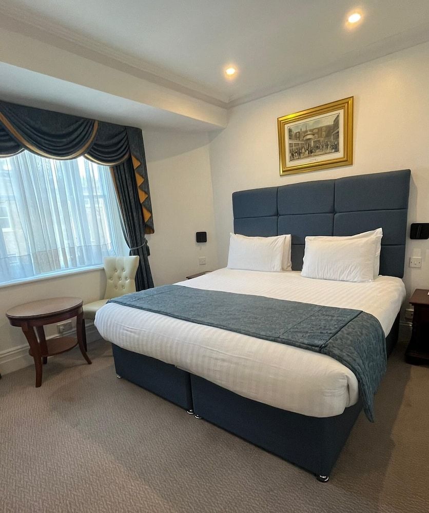 Hotel La Place King Size Double Room 2
