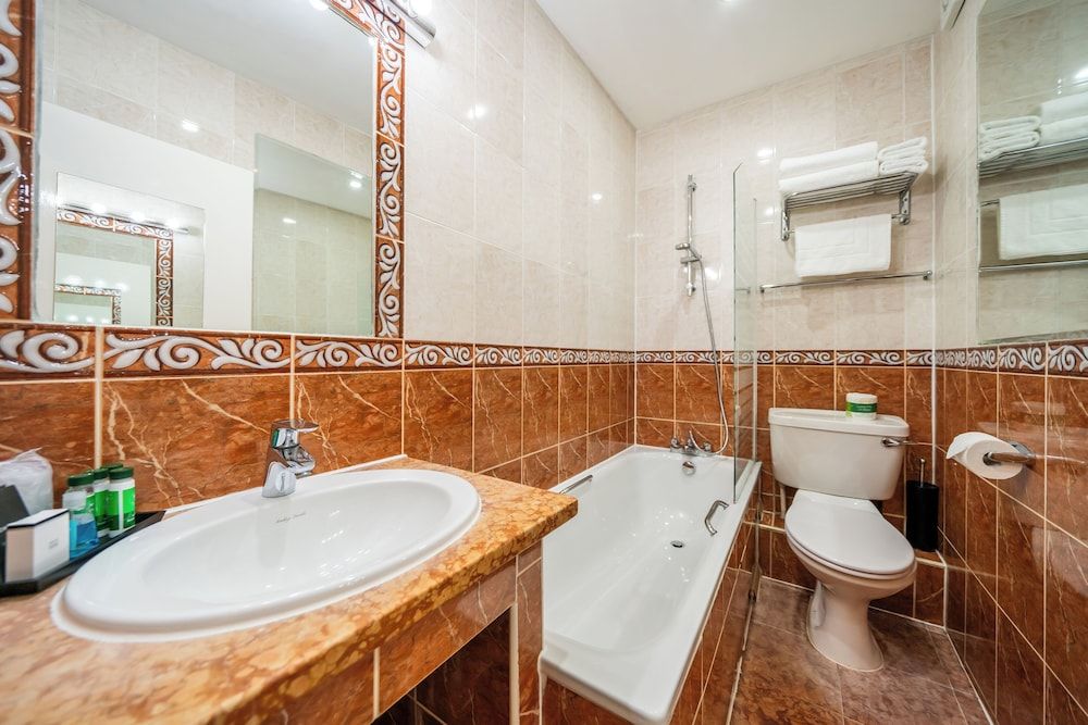 Hotel La Place King Size Double Room 12