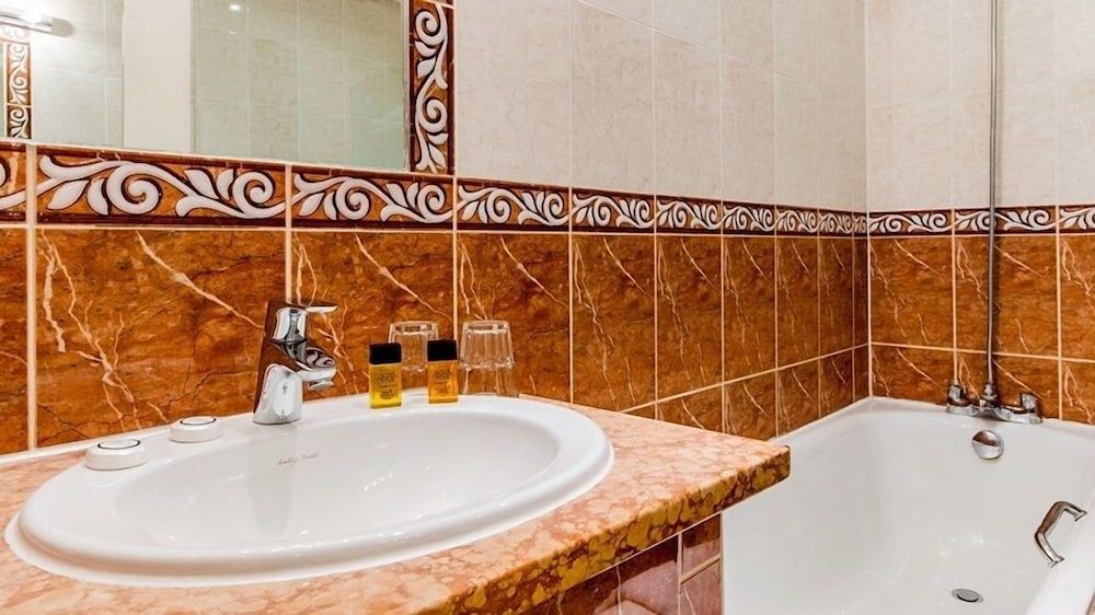 Hotel La Place King Size Double Room 8